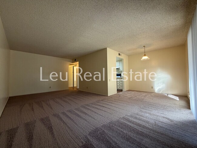 Photo - 1027 Fulton Ave Unidad 151