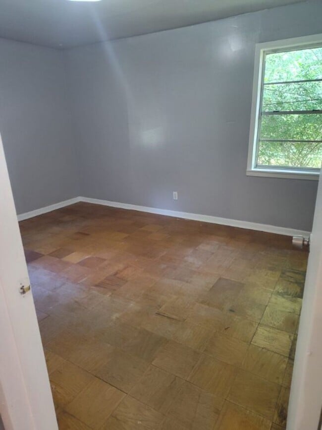 Photo - 7056 Winburn Dr