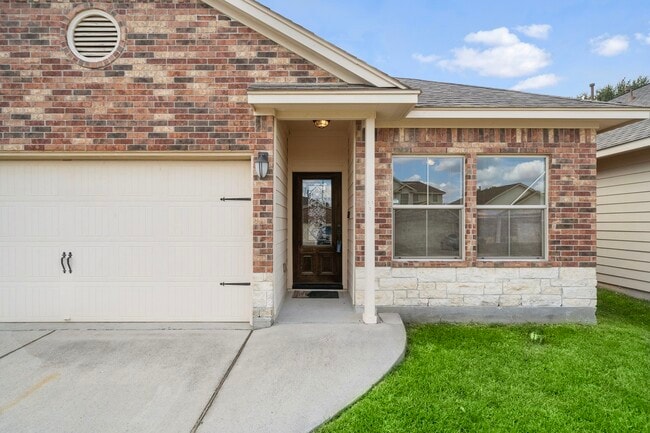 Photo - 18319 Hillingdon Ln