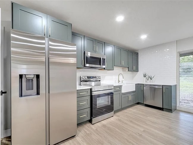 Building Photo - 7043 Carlene Dr Rental