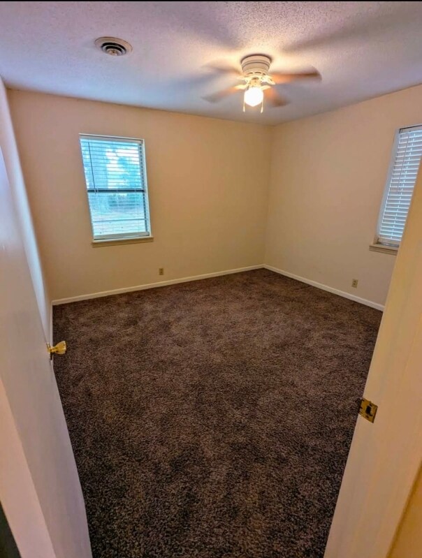 Building Photo - 105-107 Crestview Dr Rental
