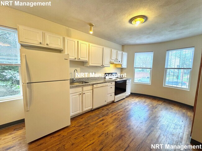 Photo - 840 Huntington Ave Unidad 1