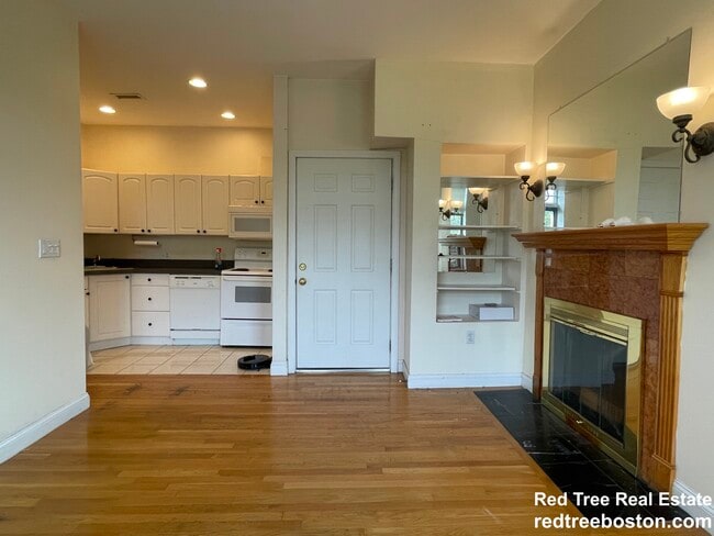 Photo - 1801 Beacon St