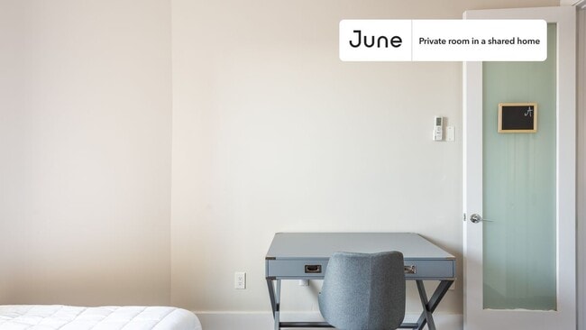 Room in Shared 4 bed/2 bath home in Bushwick