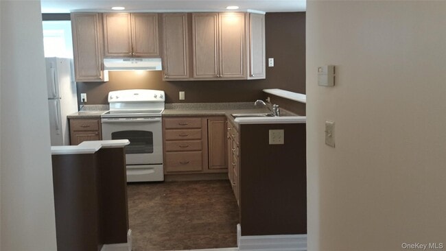 Building Photo - 70 Academy Ave