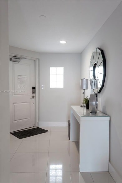 Photo - 17050 N Bay Rd Unit 406