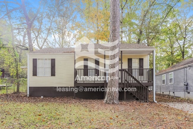 Building Photo - 1049 Northwood Dr