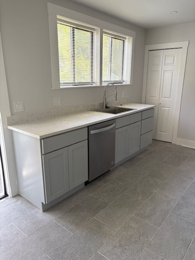 Photo - 8-8 Forest St Unit 6 Forest Street