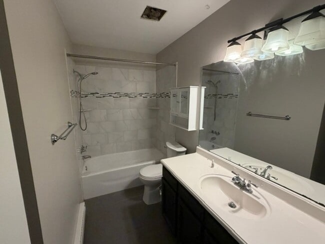 Photo - Mid Town 4 Bedroom!