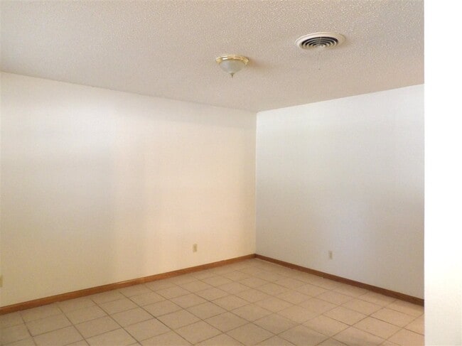 Photo - 1610 NW Black Mesa Dr