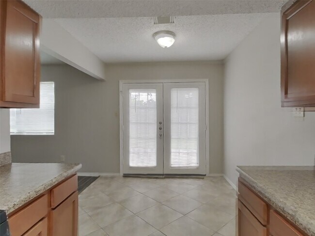 Photo - 1911 Deaf Smith Dr