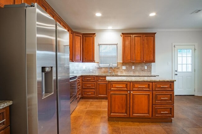 Photo - Charming North Oak Cliff home near Bishop ...