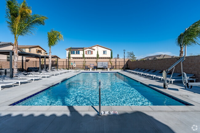 Resort Style Swimming Pool