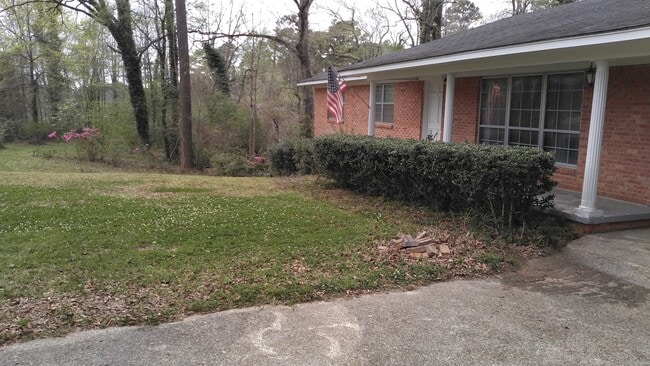 Building Photo - 5712 Bounds Rd