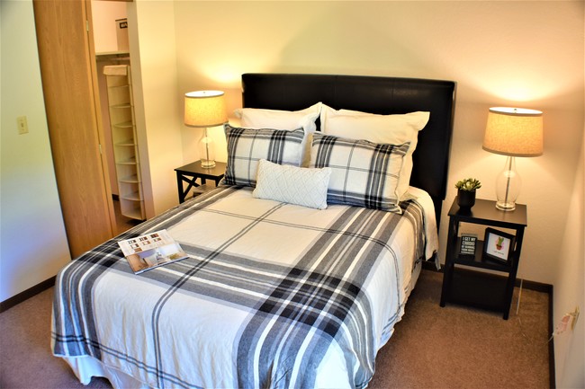 Photo - Winchell Way Apartments