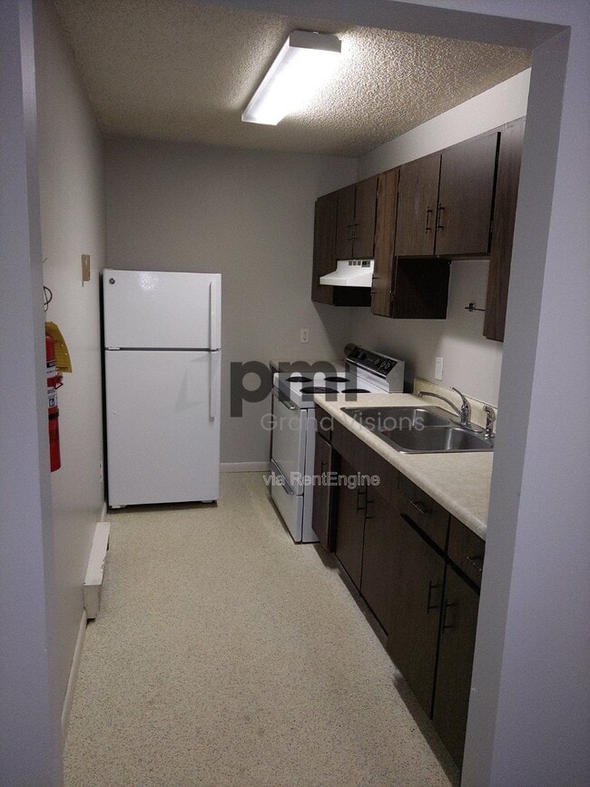 Photo - 24 W Buchanan Ave Unit 9