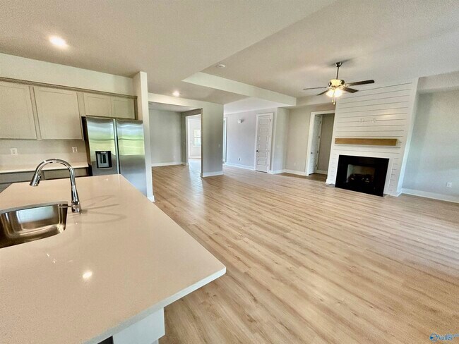 Photo - 207 John Clift Cir