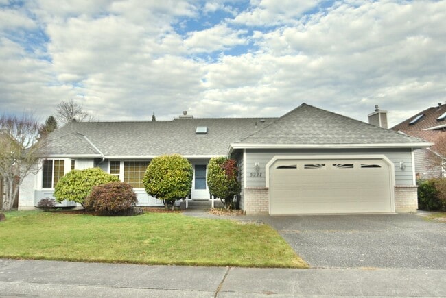 Building Photo - 3bd/2ba Mukilteo Home