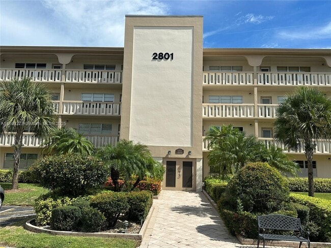 Building Photo - 2801 Victoria Way Unit G1 Rental