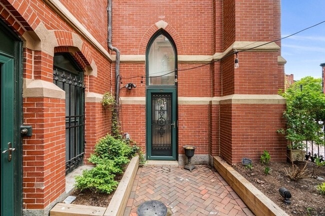 Photo - 2 Clarendon St Unit 102