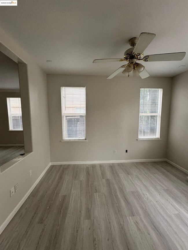 Photo - 68 Lexington Ct