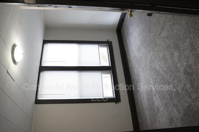 Photo - 307 1/2 Jefferson Ave