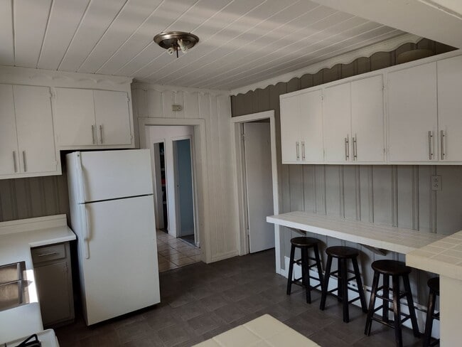 Photo - 10850 Parkside Ave