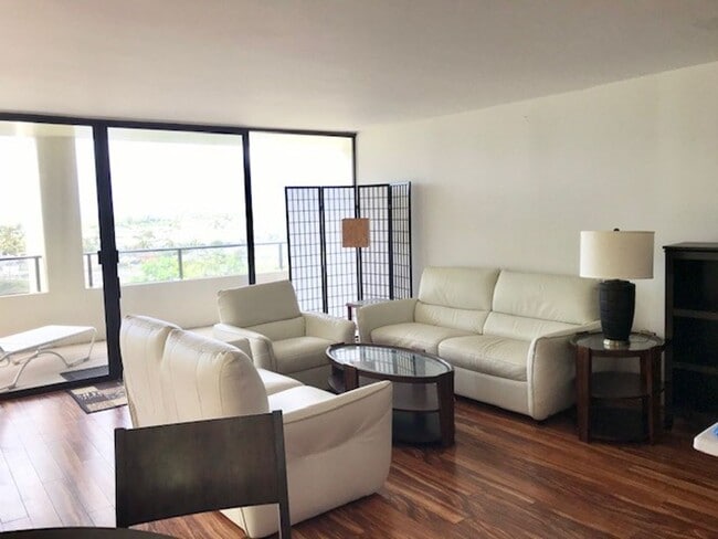 Photo - $3,600, Plaza HI Kai Condo, Furnished 2-Bedroom/2-Bathroom/2-Parking with Lanai Unit 509