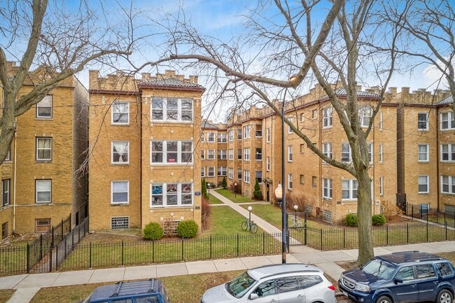 Photo - 5061 N Damen Ave Unit 1E