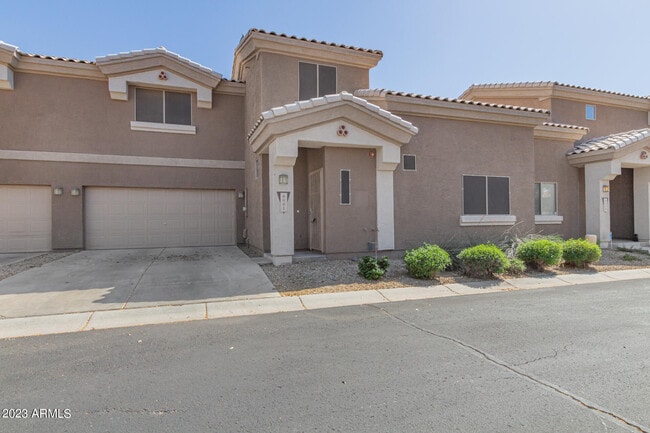 Photo - 8001 W Carolina Dr