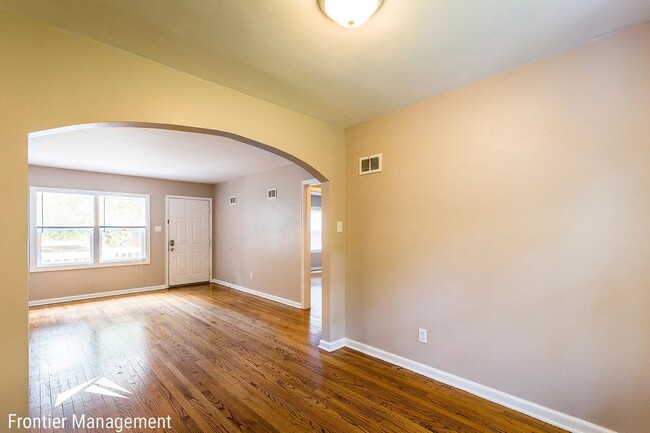 Photo - 626 Bertrand St Unit 1