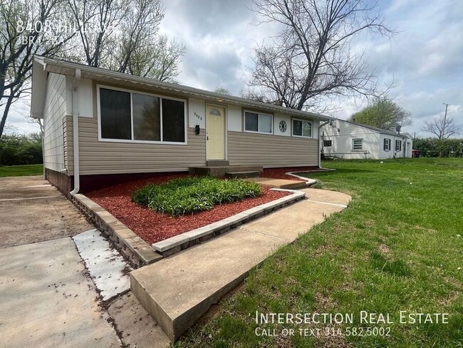 Photo - 8408 Hill Ave