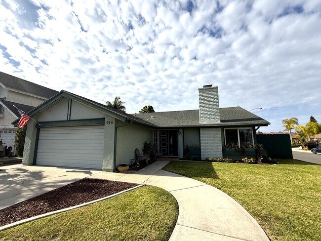 Corner Lot - 2 Bed - 2 Bath Home In Encinitas - Corner Lot - 2 Bed - 2 Bath Home In Encinitas