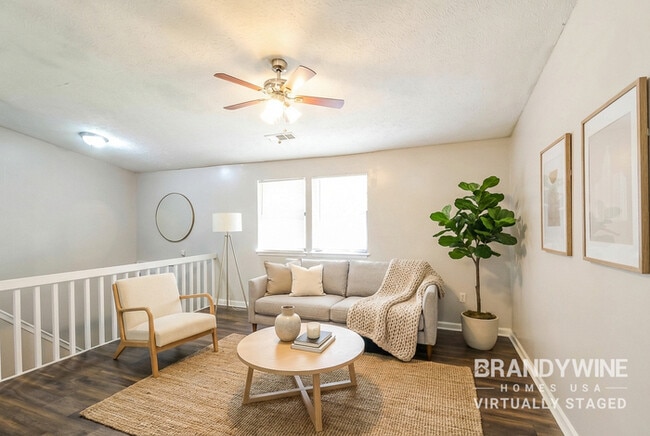 Photo - 2037 Mallard Way