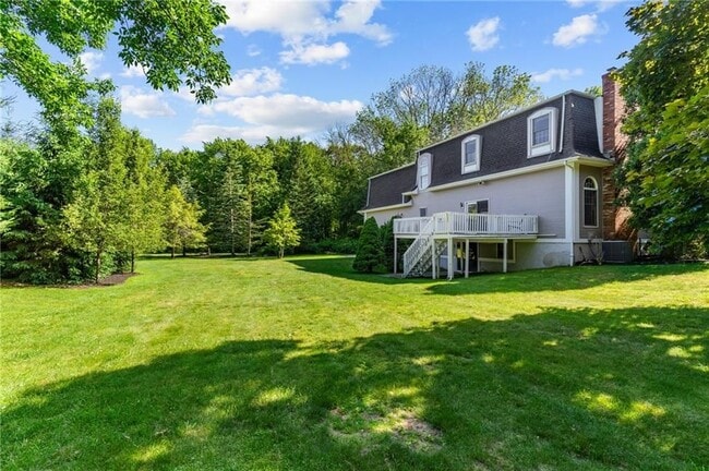 Photo - 80 Howland Rd