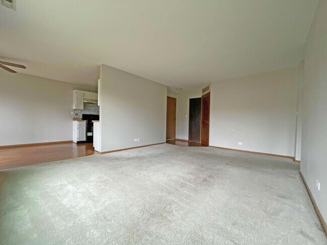 Photo - 328 Mulberry Ct Unit A2