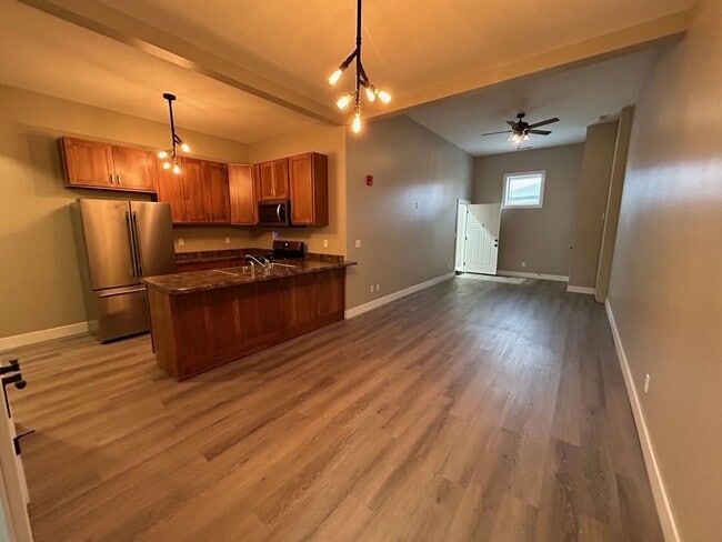 110 S 11th St Unidad 110 S 11th - Unit 3