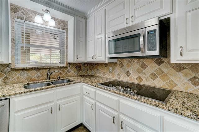 Photo - 301 NW Parkwood Pl