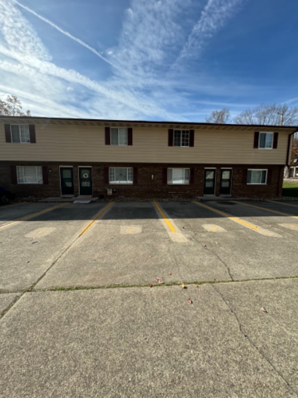 Photo - 111 Oakwood Rd