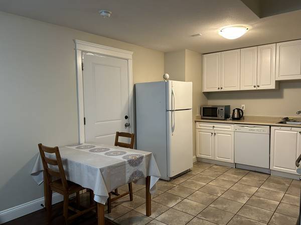 Photo - 1752-156A 156a St