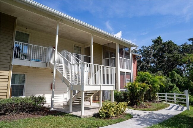 Building Photo - 806 Lake Haven Square Unit 208 Rental