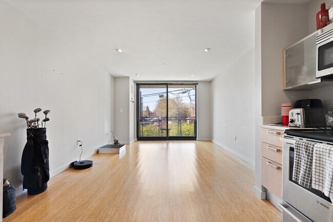 Photo - 691 Massachusetts Ave Unidad 201