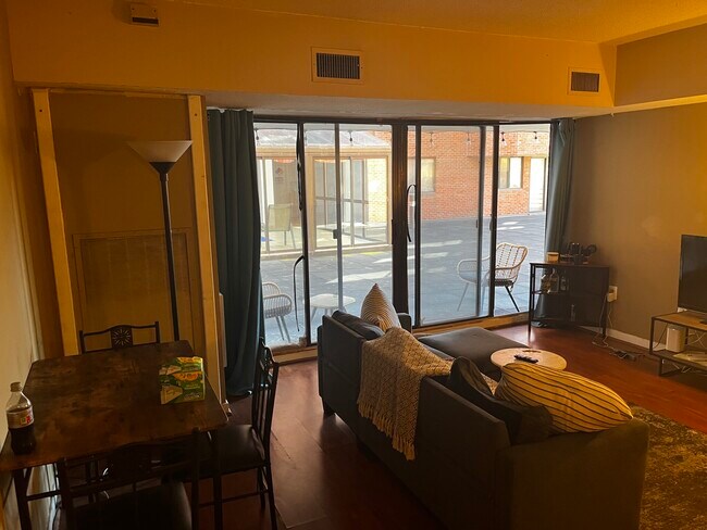 Photo - 147 Kelton St Unit 311