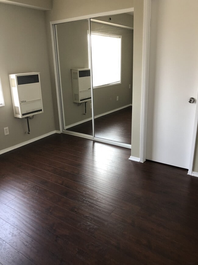 Photo - 1420 Redondo Blvd Unidad 2