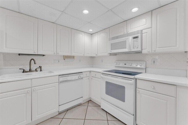 Photo - 1401 S Federal Hwy Unit 218