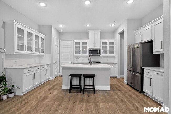 Photo - 12990 Jk Ojha St