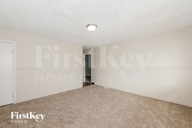 Photo - 5014 Katherine Dr