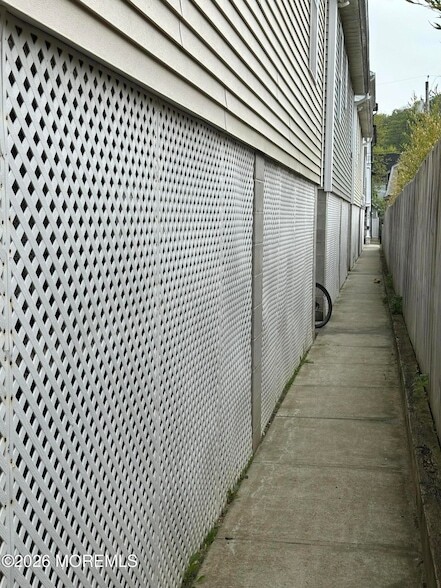 Photo - 60 5th St