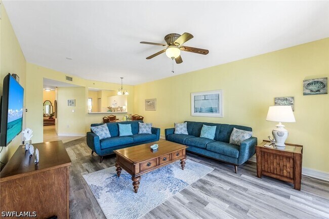 Photo - 7822 Great Heron Way Unidad 206