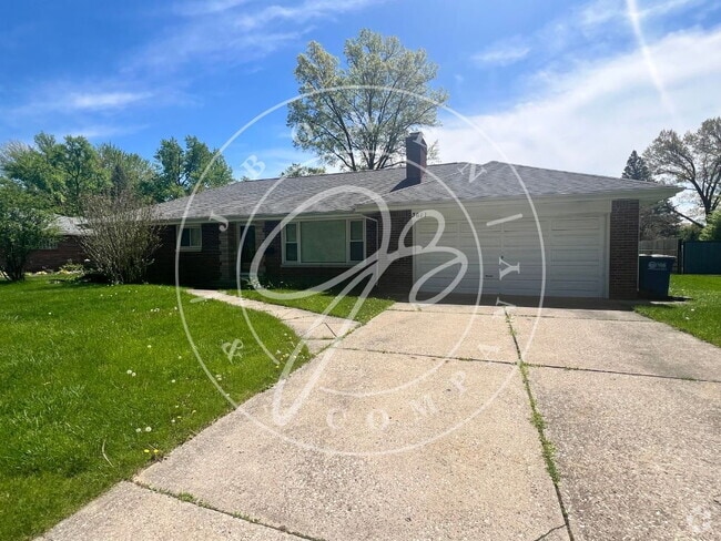 Building Photo - "Charming 4-Bedroom Washington Local Gem w... Rental
